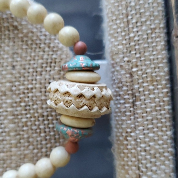 48 INCH BEAD NECKLACE no clasp - Picture 2 of 5